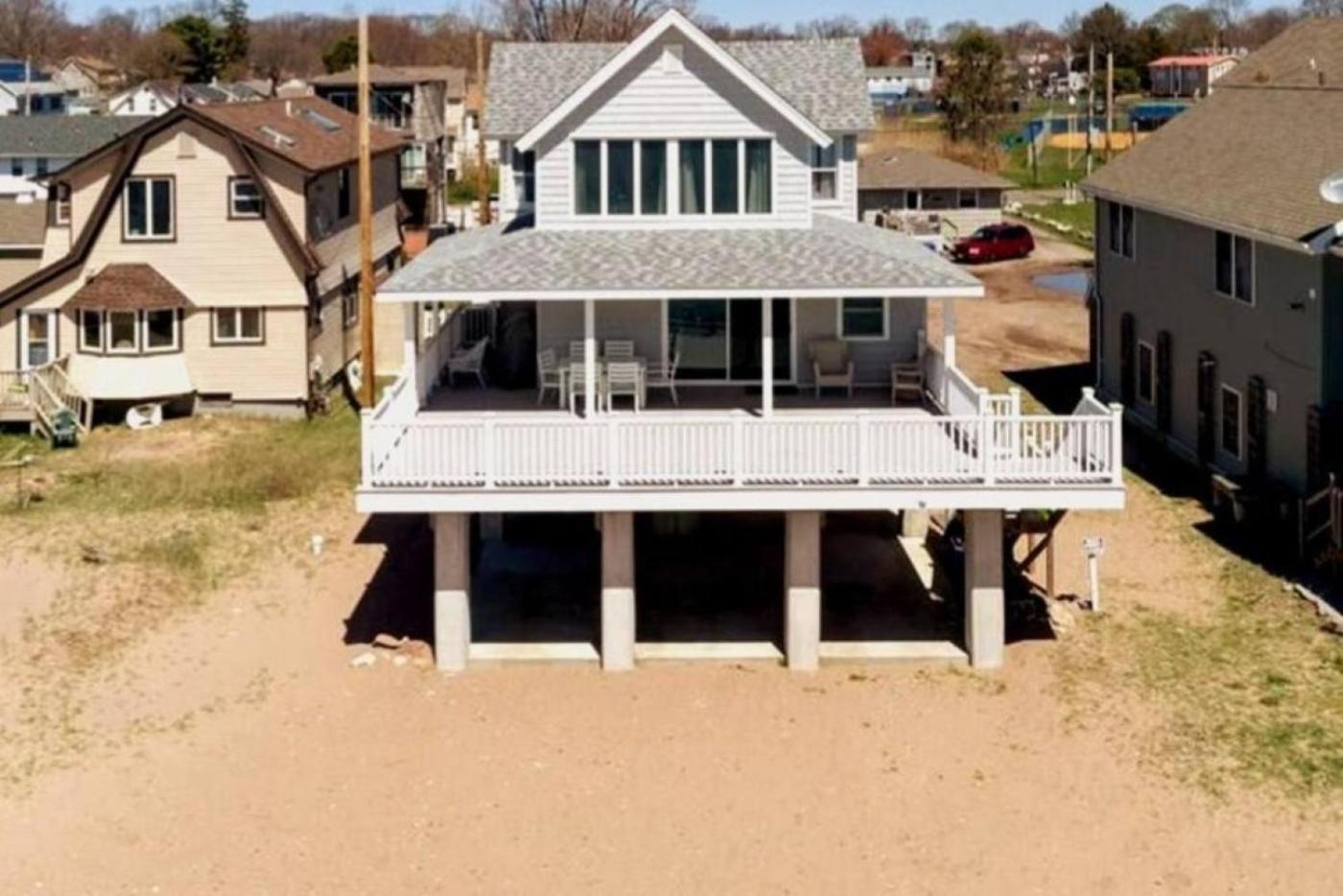 Cozy Beach - Direct Waterfront! East Haven Eksteriør billede